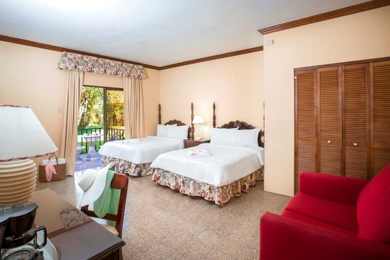 Rooms on the Beach Negril 3