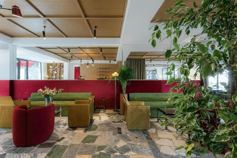 Castor and Pollux Hotel 5