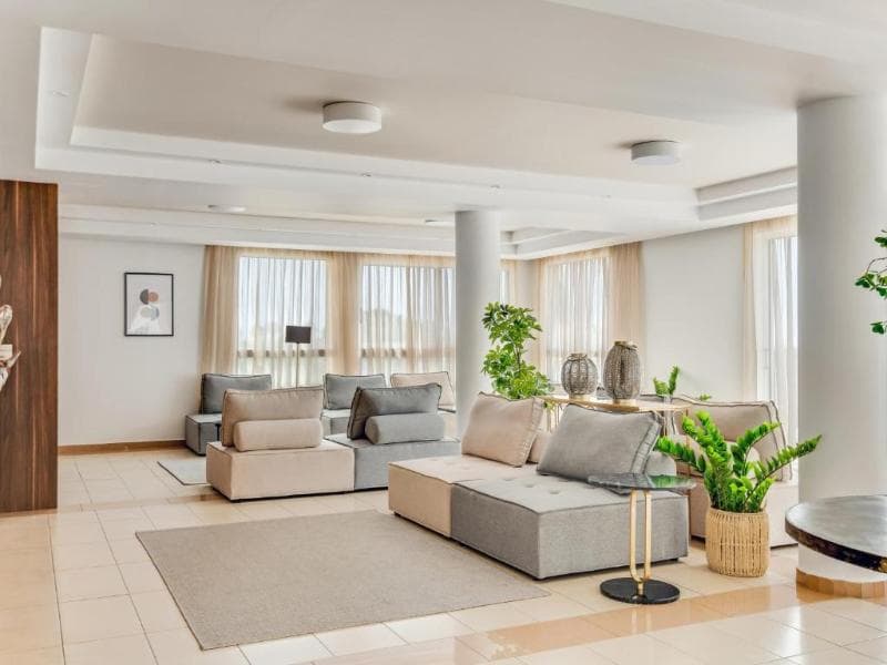Sanders Seaview main