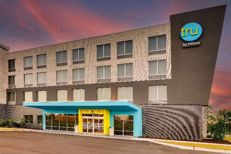 Tru by Hilton Leland Wilmington photo 1
