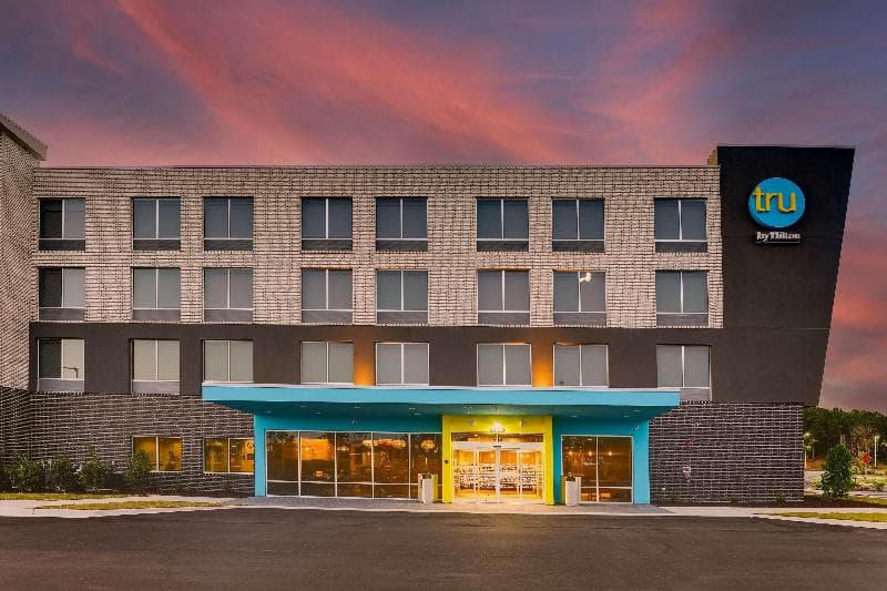 Tru by Hilton Leland Wilmington 2