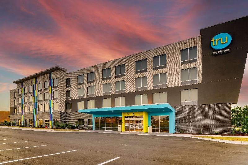 Tru by Hilton Leland Wilmington 4