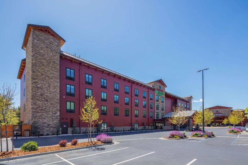 Wyndham Garden Redwood Valley 3