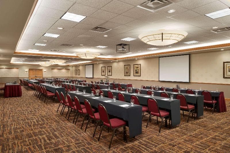Embassy Suites by Hilton Convention Center Las Vegas 1