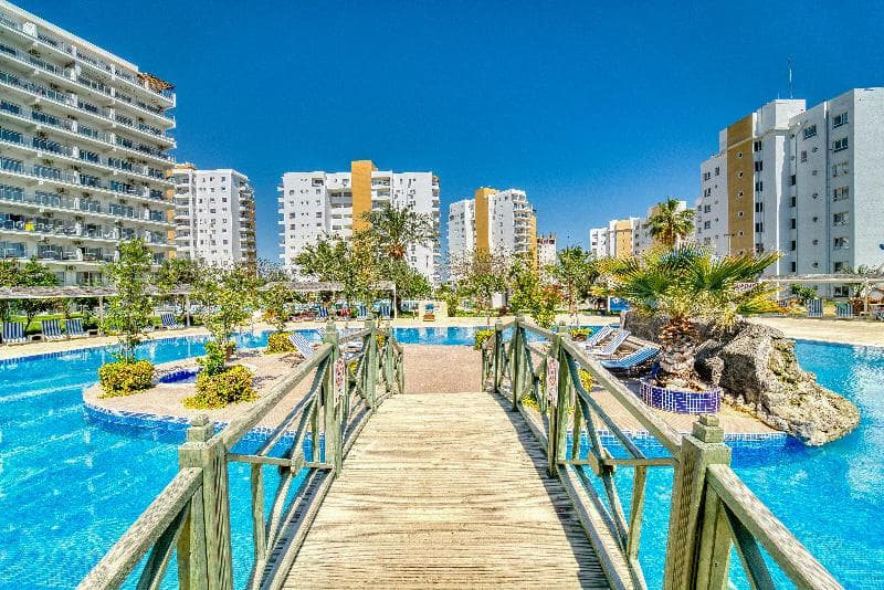 Caesar Resort 2