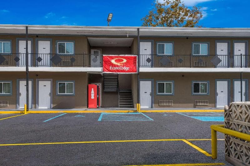 Econo Lodge Gretna LA photo 1