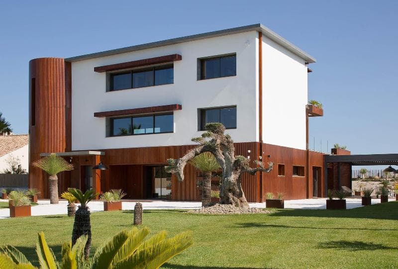 La Villa Miramar 5