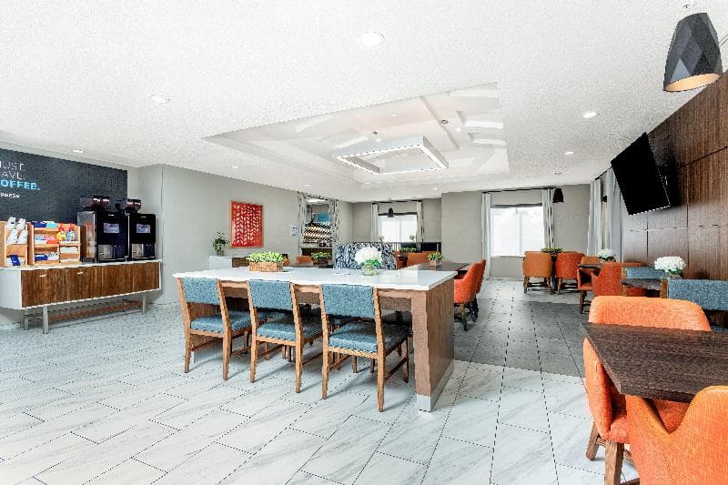 Holiday Inn Express & Suites Ormond Beach North Da 4