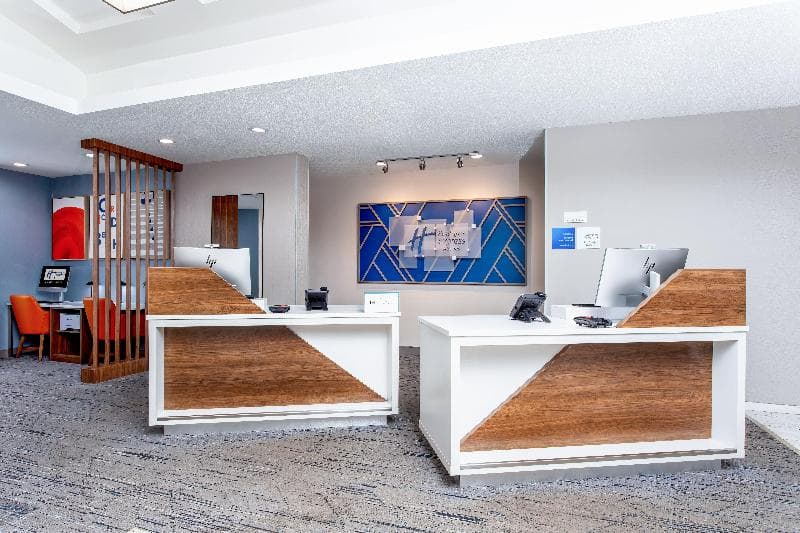 Holiday Inn Express & Suites Ormond Beach North Da 5