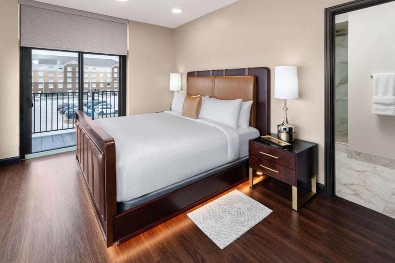 Legacy Hotel Trademark Collection By Wyndham 3