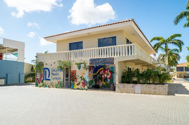 Delynne Resort Curacao main