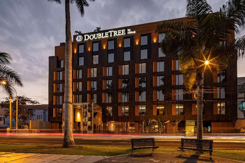 DoubleTree by Hilton Lima San Isidro 2