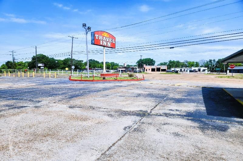 Travel Inn by OYO Hwy 80 Jackson 2