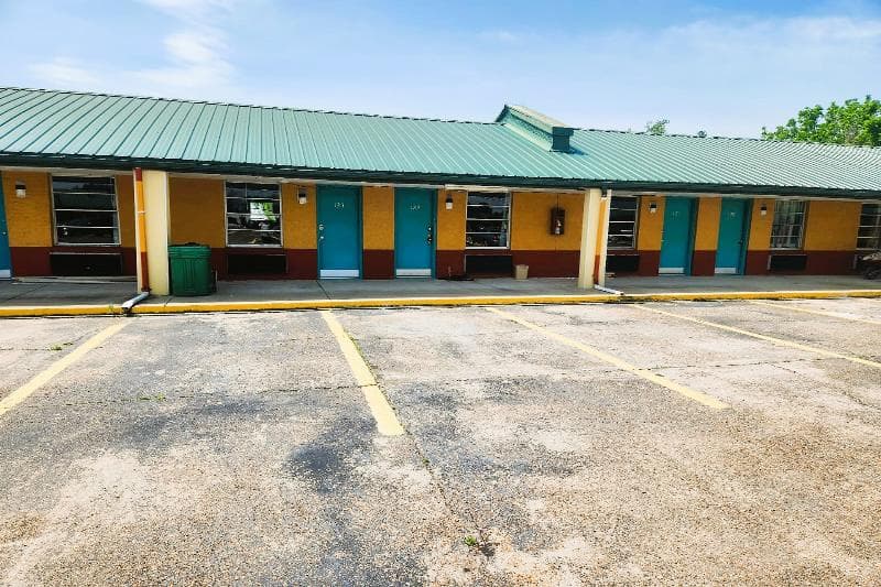 Travel Inn by OYO Hwy 80 Jackson 4