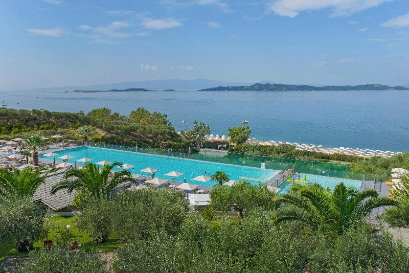 Akrathos Beach Hotel 3