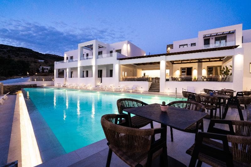 Kouros Blanc Resort & Suites photo 1