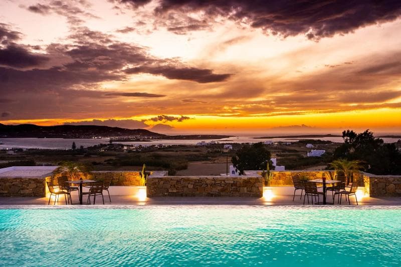 Kouros Blanc Resort & Suites 4