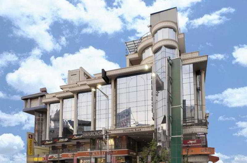 Monarch Hotel main