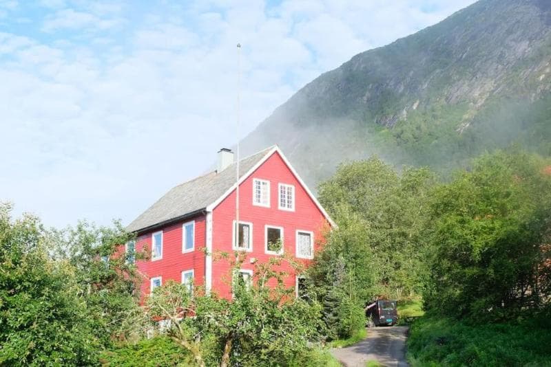 Jølster Lake View 2