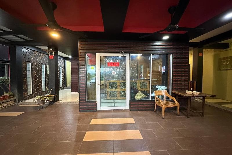 Bull & Bear Airport Hotel Langkawi 2