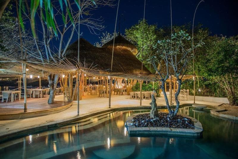 Hai Tide Beach Resort main