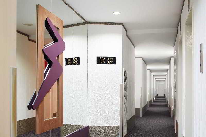 Quality Hotel Ambassador Perth 5