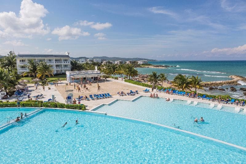 The Signature Level Grand Palladium Lady Hamilton 2