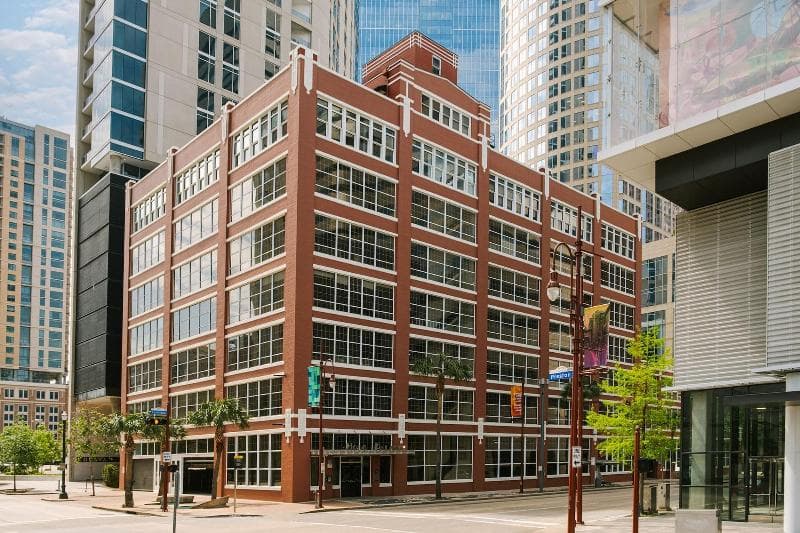 Reside Houston Downtown, a Wyndham Residence 4