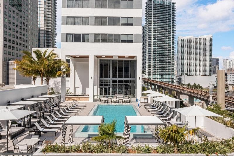 Element Miami Brickell 4