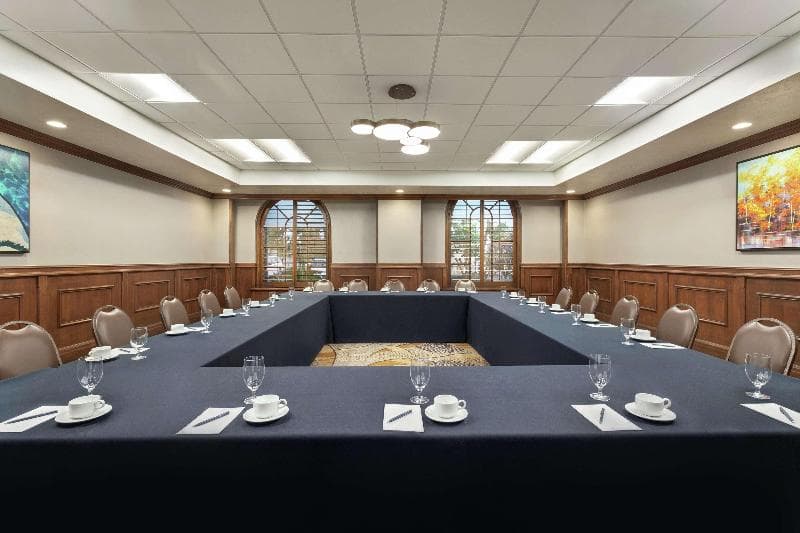 Embassy Suites by Hilton Santa Ana Orange County Airport photo 1