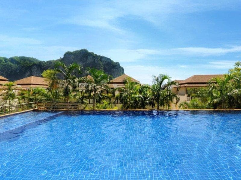 Avani Ao Nang Cliff Krabi Resort 4
