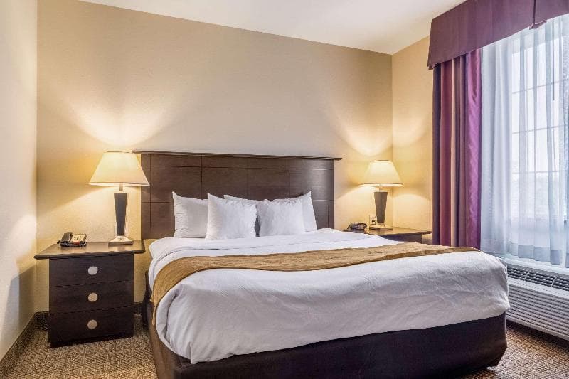 Comfort Suites 2