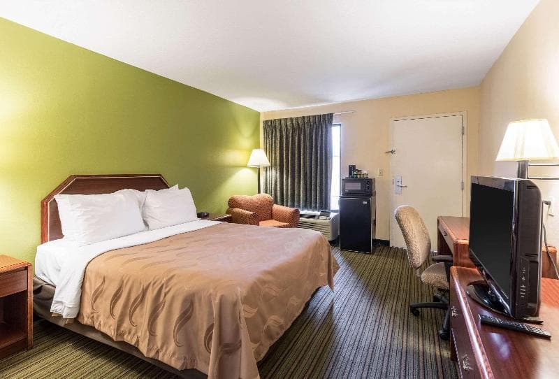 Quality Inn Alexandria 5
