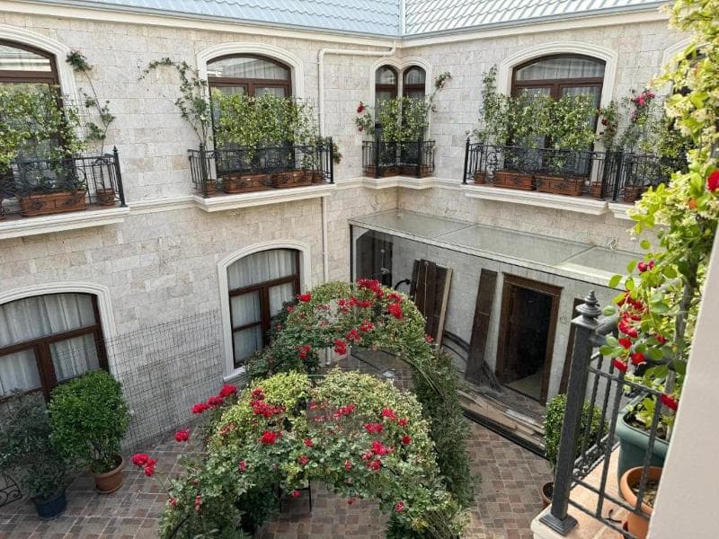 Midway Baku Hotel 2