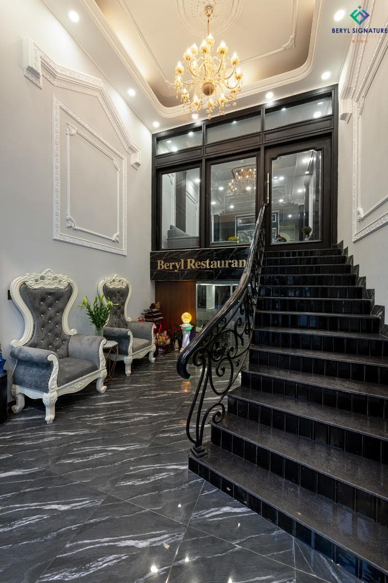 Avani Central Hanoi Hotel 1
