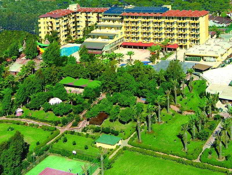 Mc Mahberi Beach Hotel main