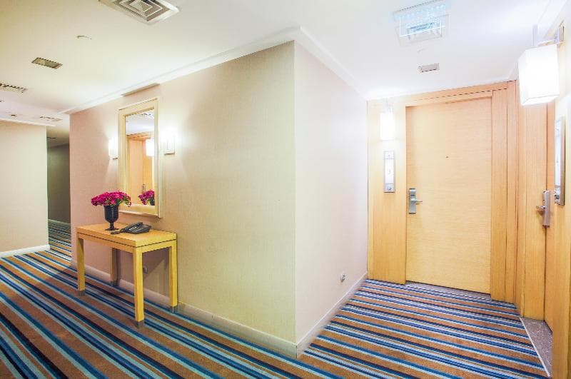 Housez Suites & Apartments 3