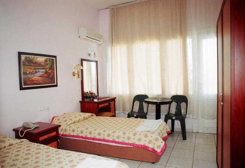 Arsi Enfi City Beach Hotel 4