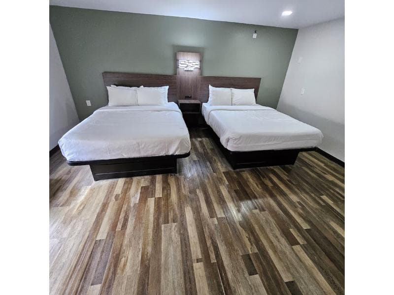 Quality Inn & Suites Columbia Harbison 2