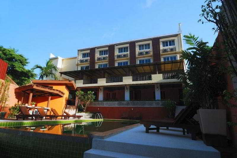 Haleeva Sunshine Hotel main