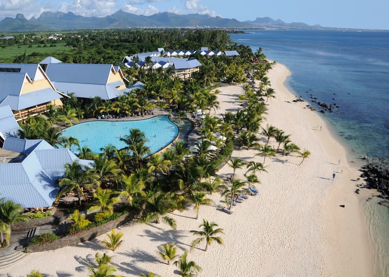 Victoria Beachcomber Resort and Spa photo 1