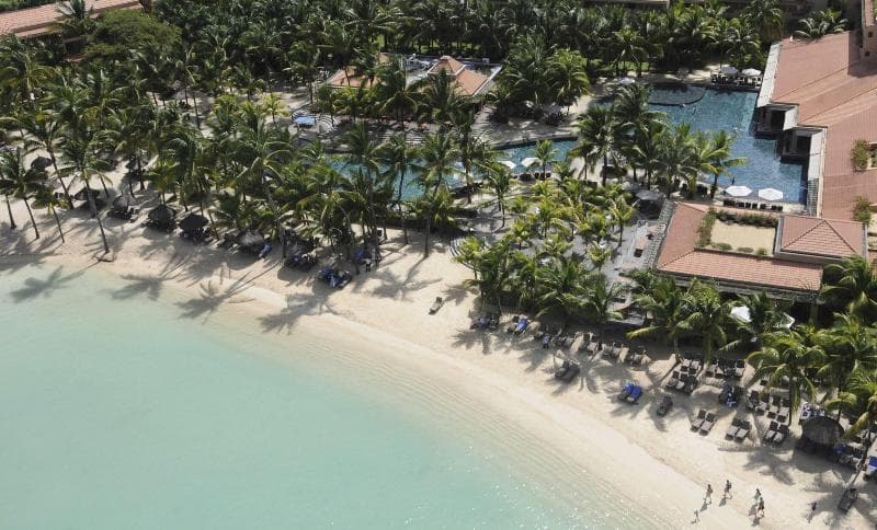 Mauricia Beachcomber Resort and Spa 2