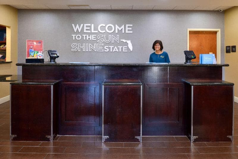 Hampton Inn & Suites - Cape Coral/Fort Myers Area 5