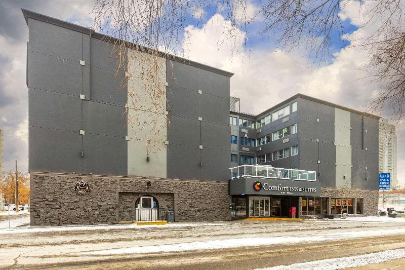 Comfort Inn & Suites Downtown Edmonton 3