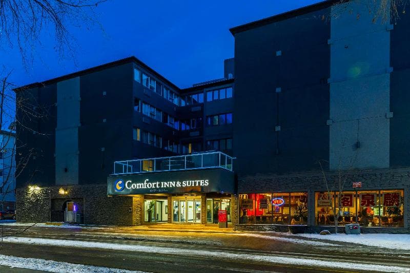 Comfort Inn & Suites Downtown Edmonton 2