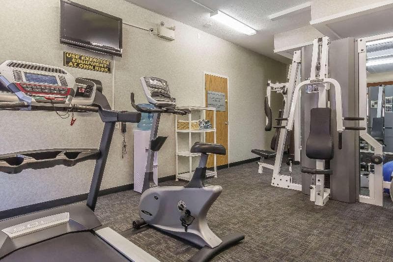 Comfort Inn & Suites photo 1