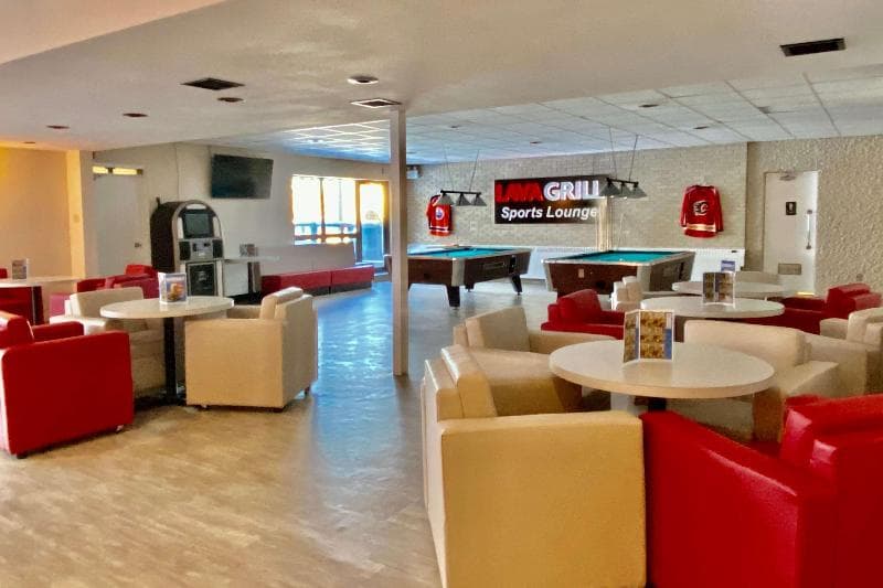 Ramada by Wyndham Whitecourt main