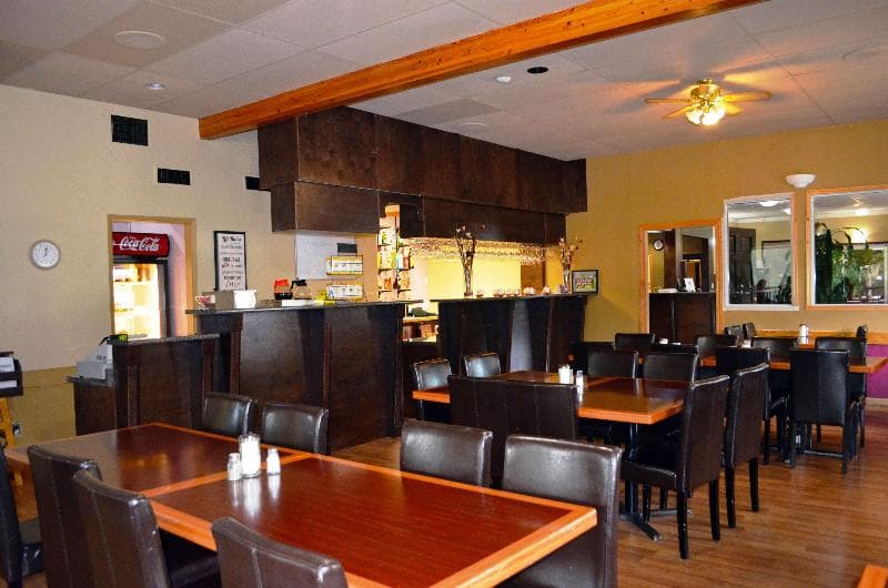 Canadas Best Value Inn & Suites Castlegar photo 1