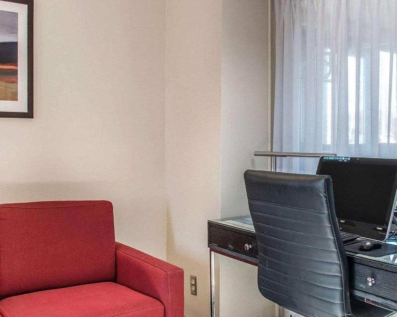 Comfort Inn Brandon Manitoba photo 1
