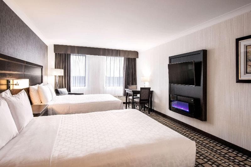 Clarion Hotel & Suites Winnipeg Airport 5